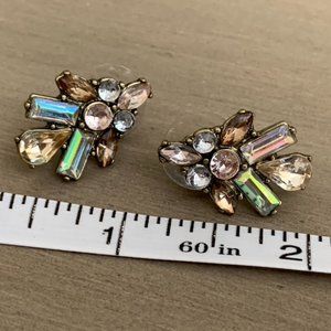 ✨BaubleBar✨Cluster earrings, tan iridescent, NEW